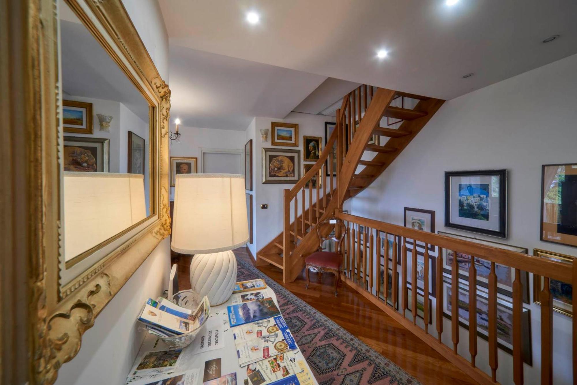Tosca House 2 Bed & Breakfast Varenna Dış mekan fotoğraf