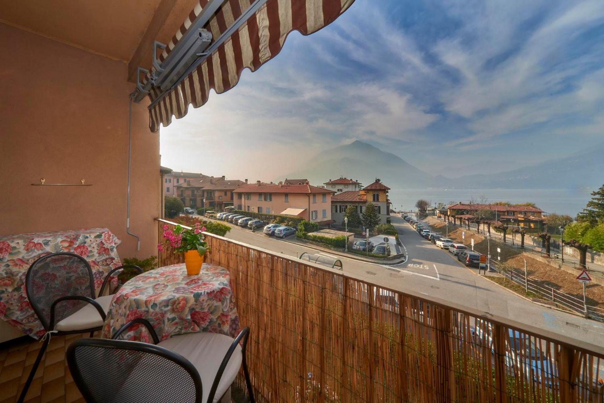 Tosca House 2 Bed & Breakfast Varenna Dış mekan fotoğraf