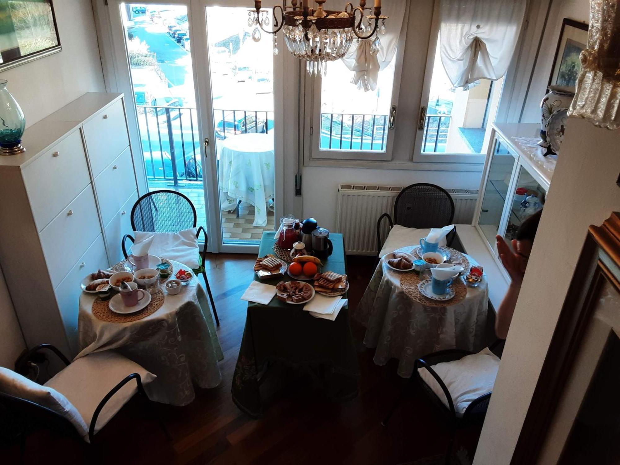 Tosca House 2 Bed & Breakfast Varenna Dış mekan fotoğraf