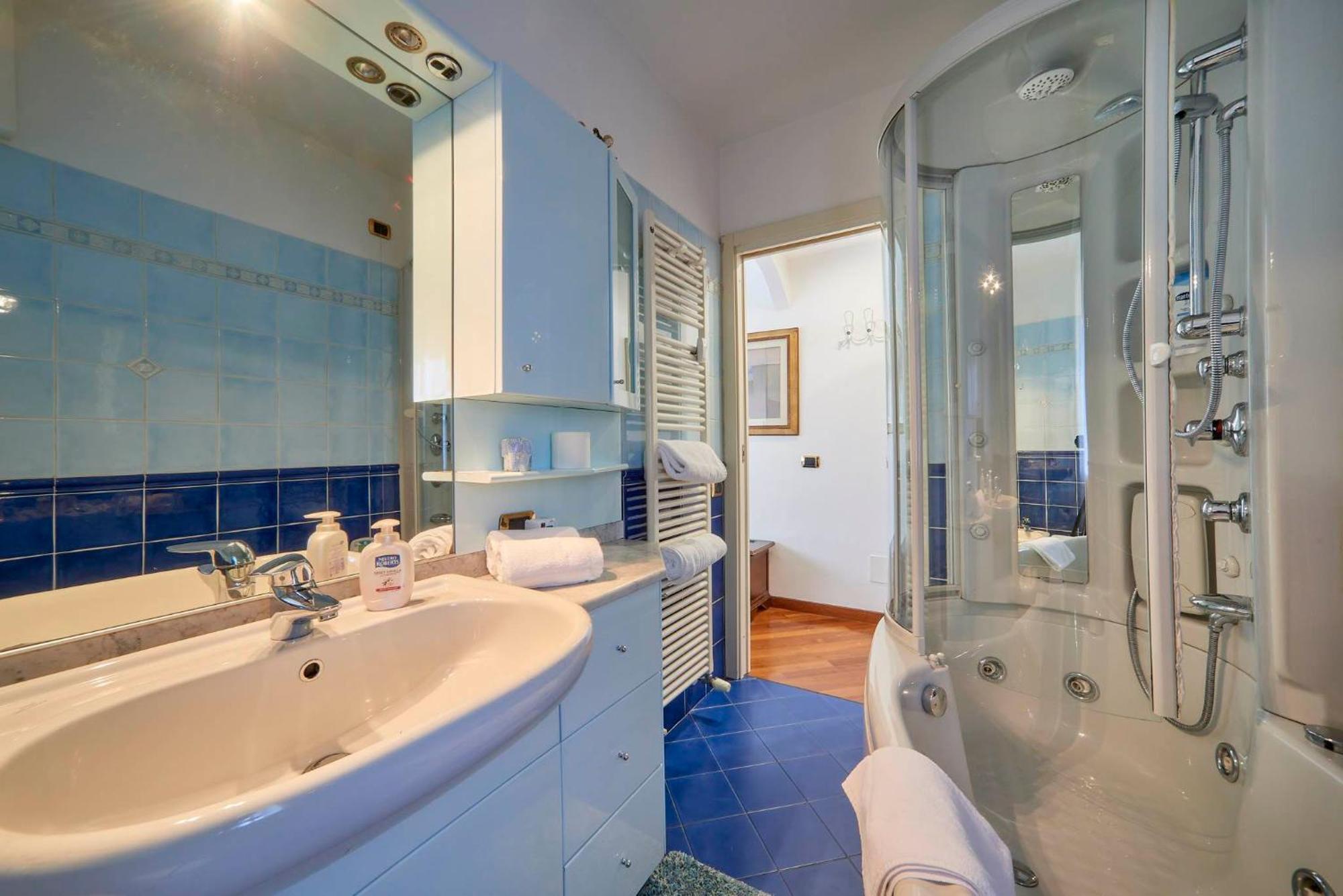 Tosca House 2 Bed & Breakfast Varenna Dış mekan fotoğraf