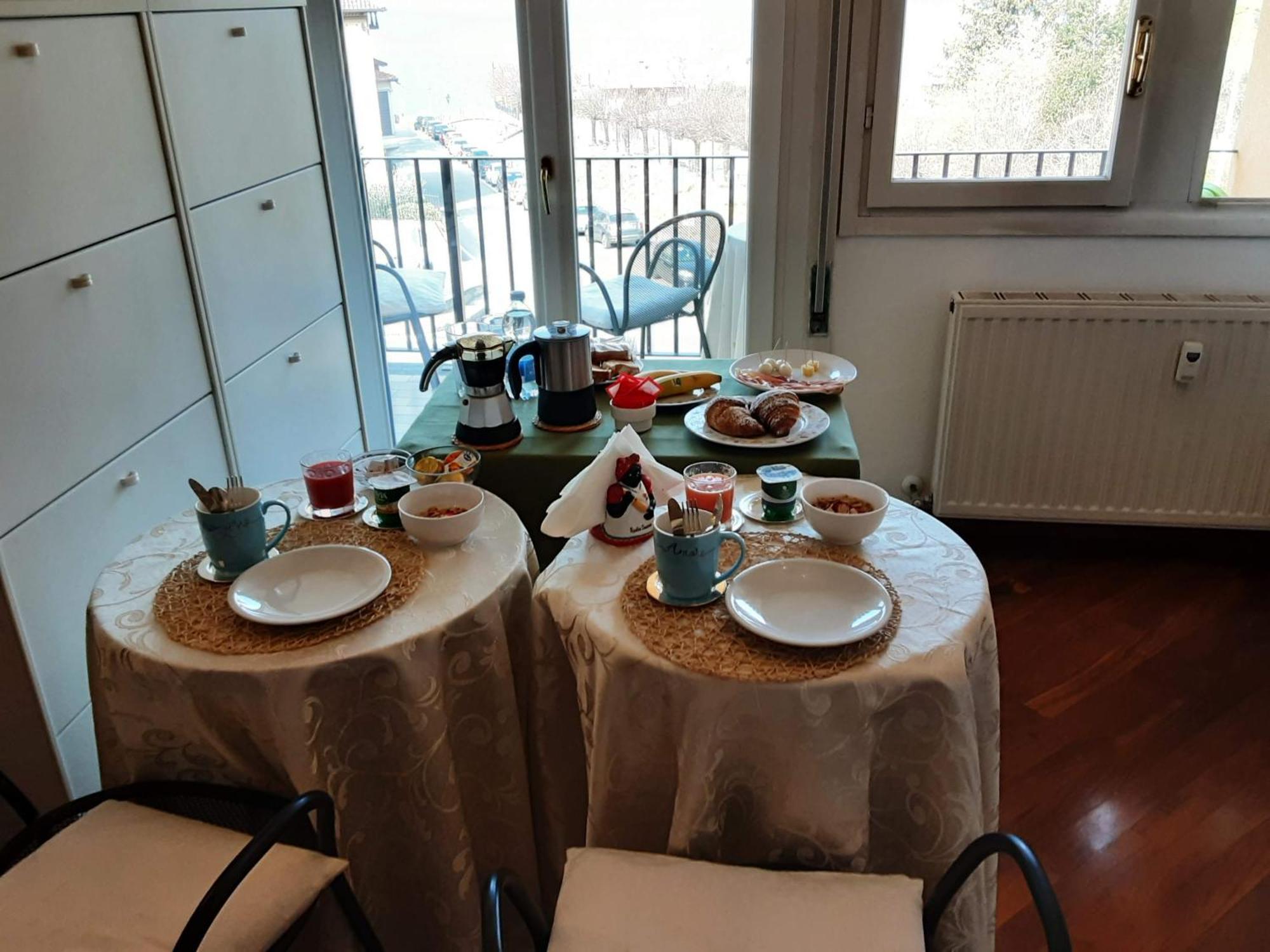 Tosca House 2 Bed & Breakfast Varenna Dış mekan fotoğraf