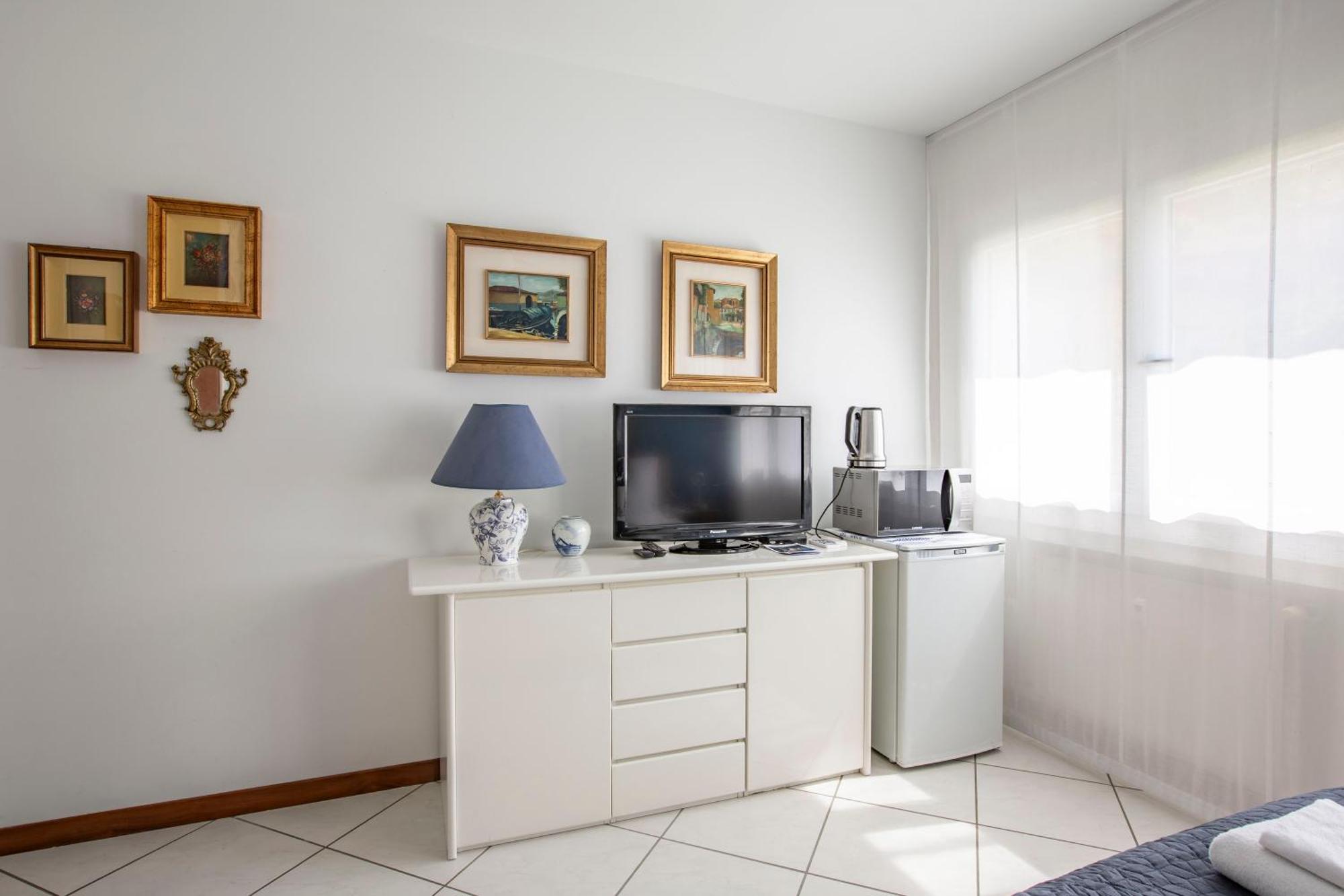 Tosca House 2 Bed & Breakfast Varenna Dış mekan fotoğraf